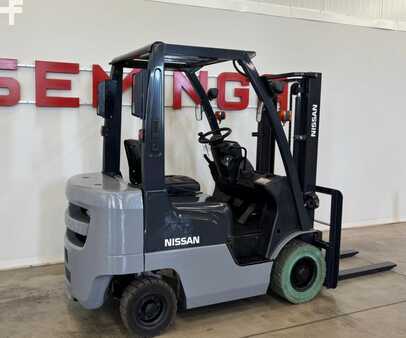Kontejnerový vozík 2007  Nissan 10836 NP1F1A18J (1)