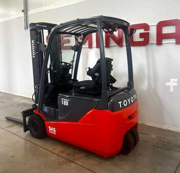 Elektro tříkolové VZV 2019  Toyota 10941 - 8FBE18T (2)