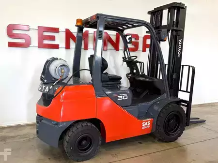 LPG Forklifts 2019  Toyota 11156 - 02-8FGF30 (3)