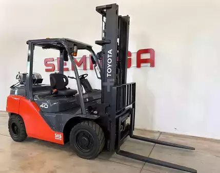 LPG VZV 2016  Toyota 11248 - 8FG40N8 (1)