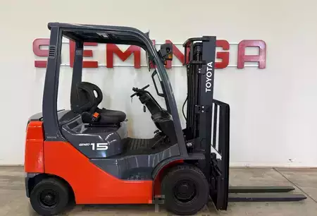 LPG Forklifts 2012  Toyota 11181 - 02-8FG15 (3)