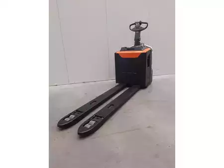 Transpallet elettrici 2022  BT LPE200-8 (1)