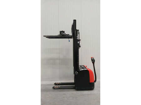 Stacker stå på  HC (Hangcha) CDD16-AC1-I (1)