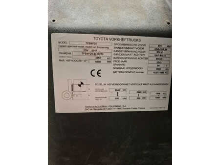 Carrelli elettrici 4 ruote 2013  Toyota 7FBMF25 (7)