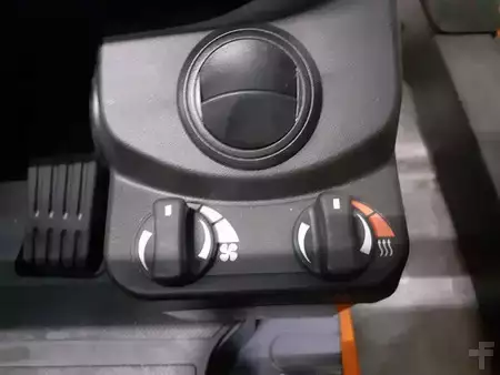 Elektro tříkolové VZV 2023  Toyota 8FBE18T (16)