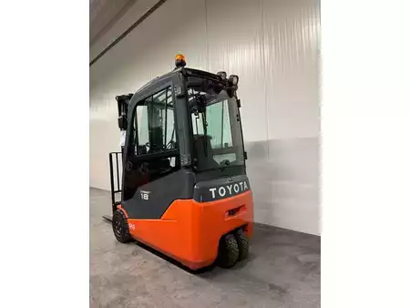 Elektro tříkolové VZV 2023  Toyota 8FBE18T (2)