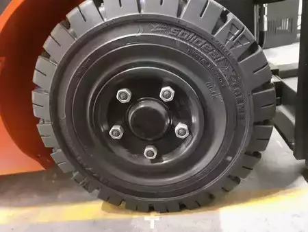 Elektro tříkolové VZV 2023  Toyota 8FBE18T (9)