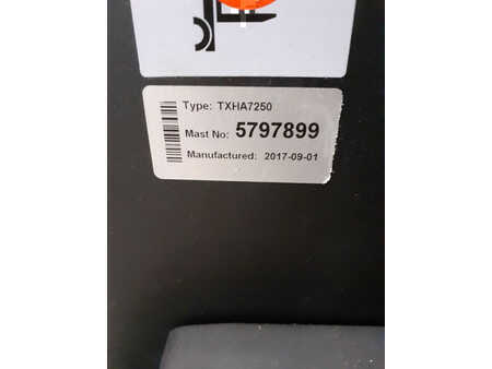 Carrelli retrattili 2017  BT RRE140HE (13)