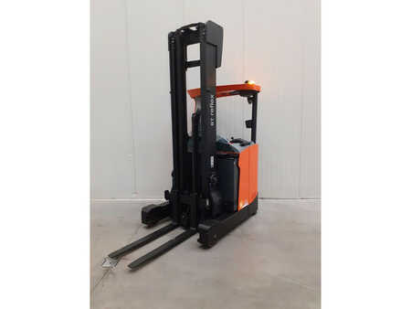 Reach Truck 2017  BT RRE140HE (9)