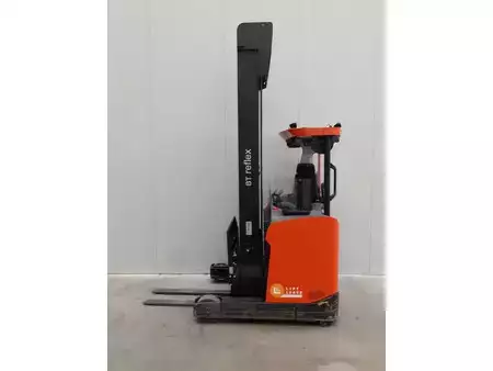 Skjutstativtruck 2018  BT RRE140H (2)