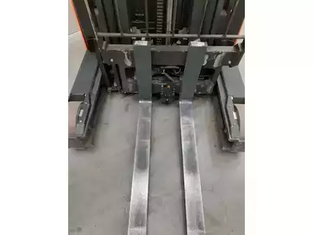 Skjutstativtruck 2018  BT RRE140H (5)