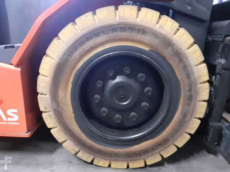 Elektro 4 Rad 2022  Toyota 8FBMT45 (6)