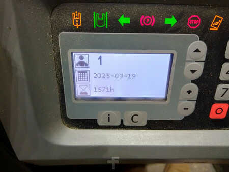 Wózki do komisjonowania pionowego 2017  Toyota OME100 H (4)