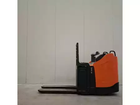 Electric Pallet Trucks  Toyota LPE220 Nieuw! (2)