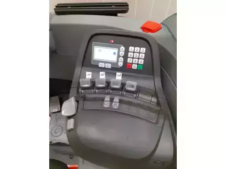 Reach Truck 2018  Toyota RRE160H (12)