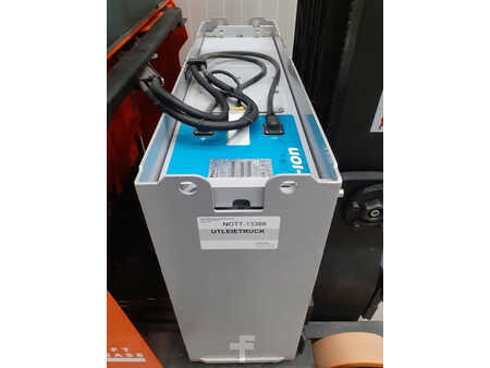 Tolóoszlopos targonca 2017  Toyota RRE140HE (10)