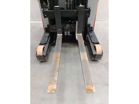 Tolóoszlopos targonca 2017  Toyota RRE140HE (8)