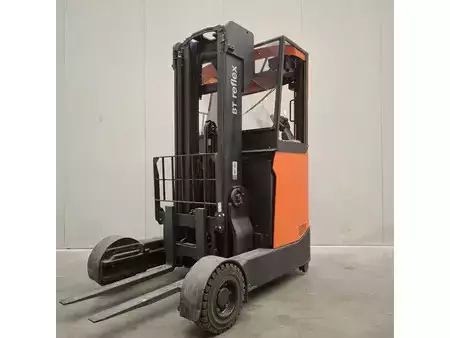 Carretilla retráctil 2018  Toyota RRE160HR (met buitenbanden) (1)