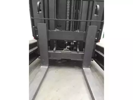 Carretilla retráctil 2018  Toyota RRE160HR (met buitenbanden) (5)