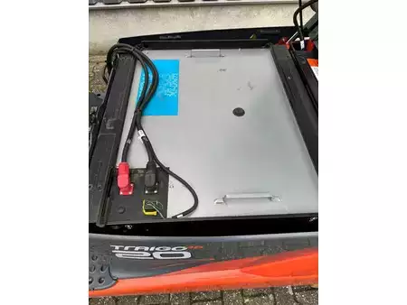 Sähkö - 4 pyör 2021  Toyota 8FBM20T (7)