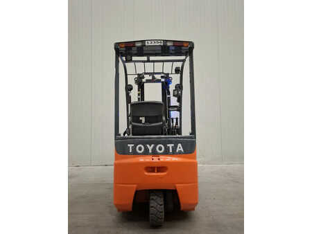 Eléctrica de 4 ruedas 2019  Toyota 7FBEST10 (4)