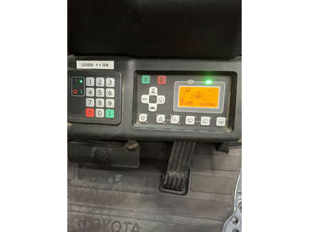 Elektromos 3 kerekű 2016  Toyota 8FBE20T (6)