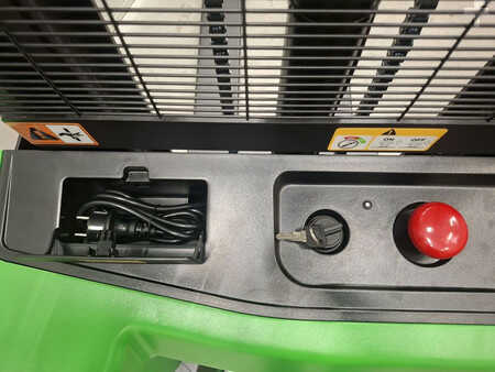 Gerbeurs à conducteur porté debout  HC (Hangcha) CDD15-WS-I (5)