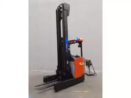 Carrelli retrattili 2019  Toyota RRE200HE (3)