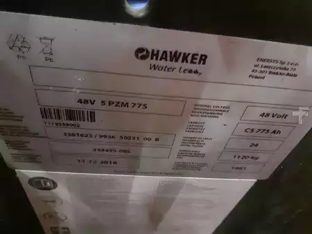 Carretilla retráctil 2018  Toyota RRE160H (10)