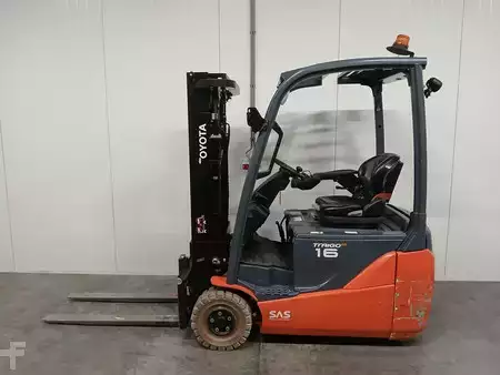 Elektryczne 3-kołowe 2021  Toyota 8FBEK16T (1)