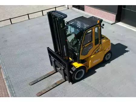 Elektro 4 Rad 2024  HC (Hangcha) CPD80-XC (1)