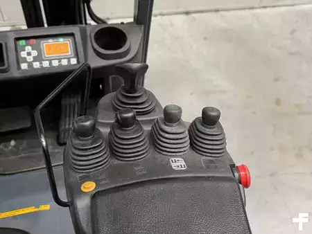 4-wiel elektrische heftrucks 2017  Toyota 8FBMT18 (5)