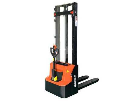 Doosan LSM12N-7