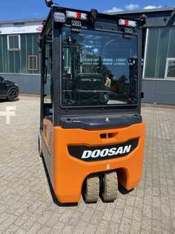 Elektro tříkolové VZV 2022  Doosan B20T-7 (3)