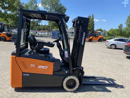 Elektro tříkolové VZV 2022  Doosan B20T-7 (4)