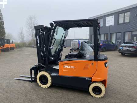 Elektro čtyřkolový VZV 2023  Doosan B30X-7 Plus (2)