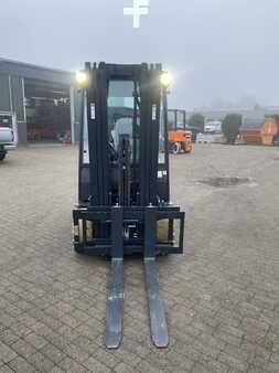 Doosan B30X-7 Plus