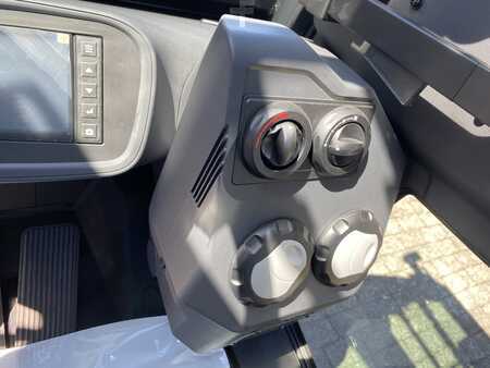 Dieseltruck 2025  Bobcat D30S-9 (13)