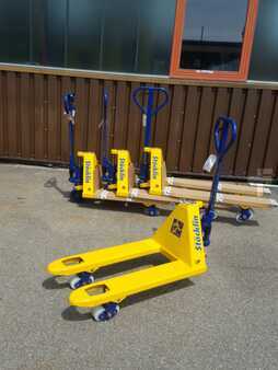 Haarukkavaunu 2022 Stöcklin shr2000 (1)