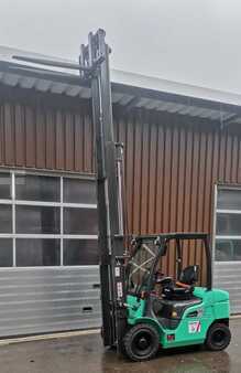 Dieseltrukki 2021 Mitsubishi FD25N3 (2)