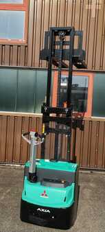 Pinontavaunu 2017 Mitsubishi SBP 10 N2 (3)