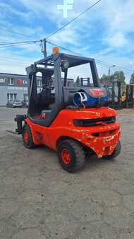 Wózki gazowe 2000  Linde h25t (1)