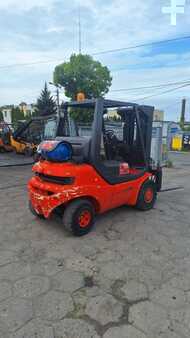 Wózki gazowe 2000  Linde h25t (2)