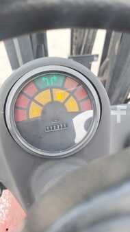 Wózki gazowe 2000  Linde h25t (8)