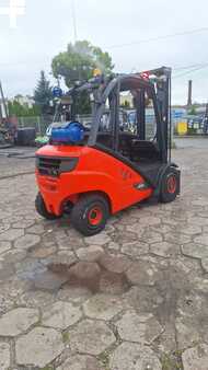 Chariots élévateurs GPL 2013  Linde H30T (2)