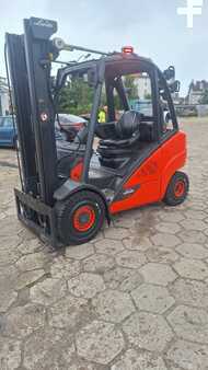 Chariots élévateurs GPL 2013  Linde H30T (4)