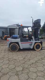 LPG heftrucks 1999  Nissan BF05H50U (5)