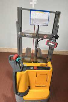 Hochhubwagen 2016 Jungheinrich EJC 110 mit Waage (4)