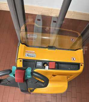 Hochhubwagen 2018 Jungheinrich EJC 110 (4)