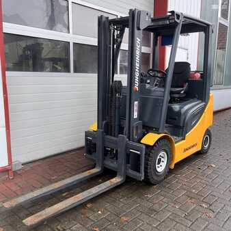 Carrelli elevatori GPL 2014  Jungheinrich TFG 316 s (2)